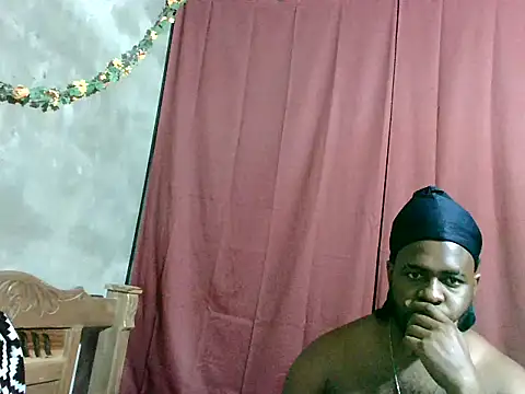 2ocmaxi online show from April 5, 2026, 4:20 am