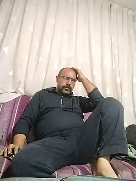 Snapshot of masculine_bear_daddy chatting on December 18, 2025, 4:46 pm masculine bear daddy online show from December 18, 2025, 4:46 pm