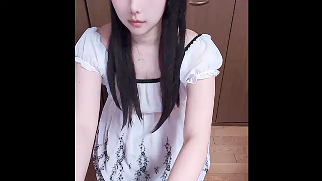 Snapshot of Anne-japanese- chatting on July 14, 2026, 12:24 am Anne-japanese- online show from July 14, 2026, 12:24 am