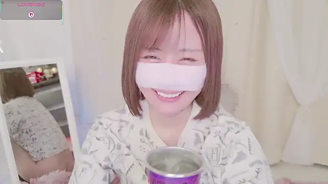 Yuu  k online show from February 16, 2025, 4:32 pm