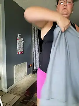 SexyNikki6969 online show from December 3, 2025, 1:20 pm