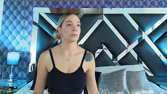 Snapshot of victoriaa_lee_ chatting on January 21, 2025, 11:13 pm victoriaa lee online show from January 21, 2025, 11:13 pm