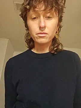 Snapshot of mossy_kiss chatting on February 21, 2025, 6:59 pm mossy kiss online show from February 21, 2025, 6:59 pm