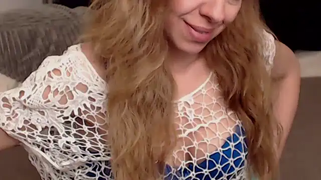 Snapshot of AylyneRichards chatting on February 26, 2025, 2:25 pm AylyneRichards online show from February 26, 2025, 2:25 pm