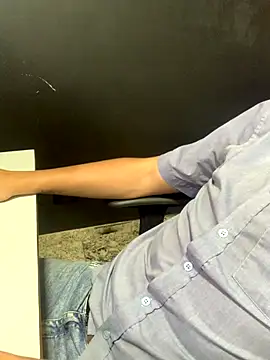 Snapshot of trimineiro_ chatting on September 24, 2025, 2:31 pm trimineiro online show from September 24, 2025, 2:31 pm