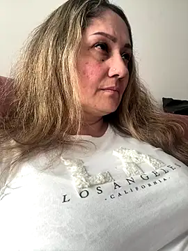 Snapshot of gabiTetas chatting on September 19, 2025, 9:15 pm gabiTetas online show from September 19, 2025, 9:15 pm