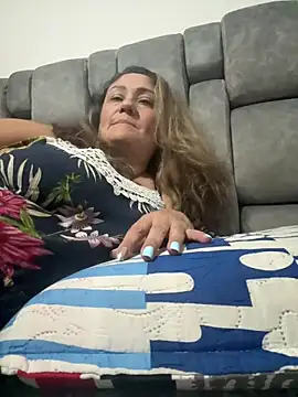 Snapshot of gabiTetas chatting on October 13, 2025, 11:16 pm gabiTetas online show from October 13, 2025, 11:16 pm