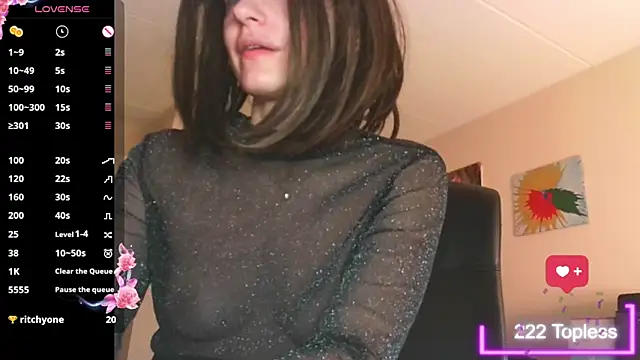 BlaBlaBla7016 online show from September 10, 2025, 2:06 pm