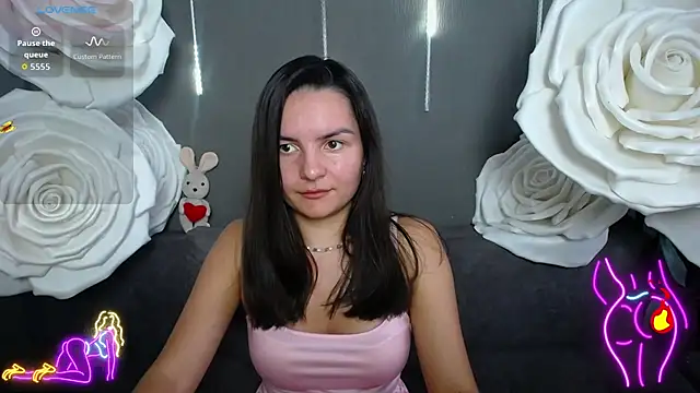 JasmineAsha online show from July 28, 2026, 3:21 pm