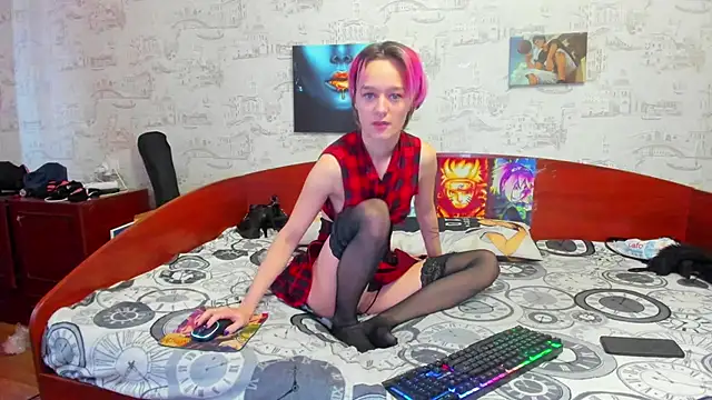 KagamiTayga online show from February 2, 2025, 8:35 am