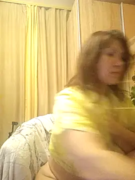 Snapshot of ROXOLANAA_SEXY chatting on January 17, 2026, 8:12 pm ROXOLANAA SEXY online show from January 17, 2026, 8:12 pm