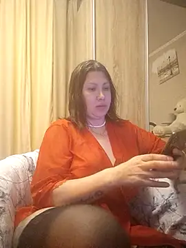 Snapshot of ROXOLANAA_SEXY chatting on February 17, 2026, 8:15 pm ROXOLANAA SEXY online show from February 17, 2026, 8:15 pm