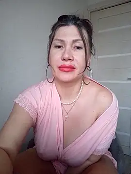 Snapshot of ROXOLANAA_SEXY chatting on March 18, 2026, 3:26 pm ROXOLANAA SEXY online show from March 18, 2026, 3:26 pm