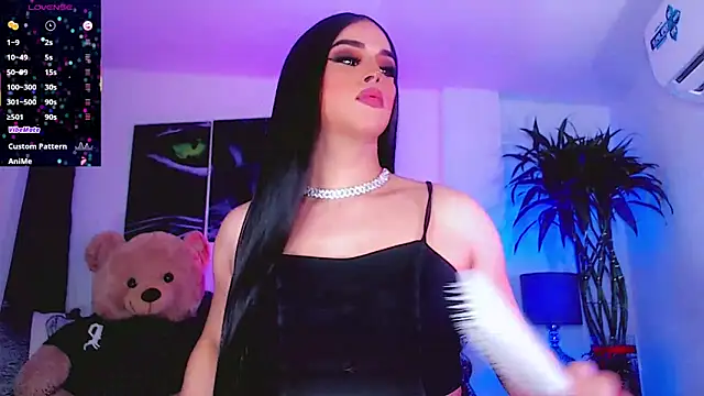 Sophiesweet5 online show from November 4, 2025, 7:18 am