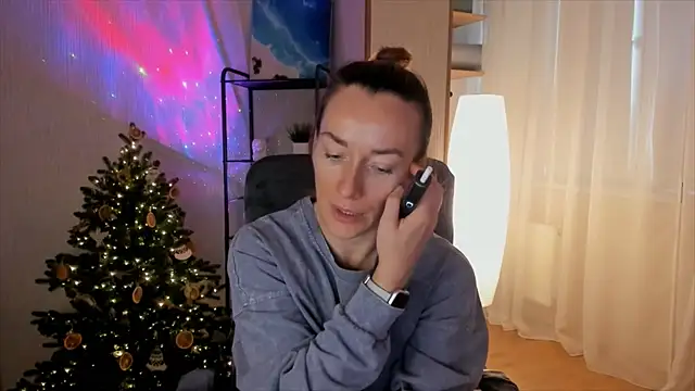 RebeccaMartinez online show from December 20, 2025, 8:21 am