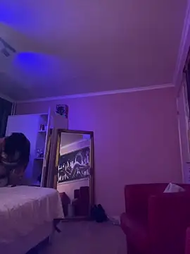 Snapshot of sophiahot_thick chatting on October 19, 2025, 4:07 pm sophiahot thick online show from October 19, 2025, 4:07 pm