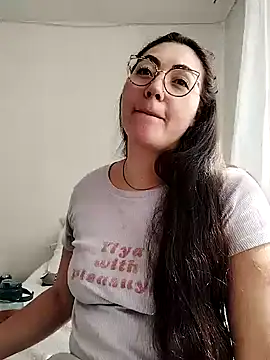 katha steele  online show from January 14, 2025, 6:49 pm