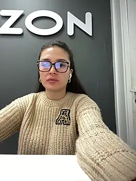 Snapshot of Sweet_Lollypop chatting on January 19, 2025, 7:46 am Sweet Lollypop online show from January 19, 2025, 7:46 am