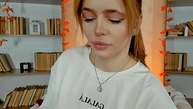 Phoenix Margo online show from October 6, 2025, 3:26 am