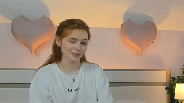 Phoenix Margo online show from February 20, 2026, 3:47 am