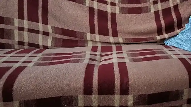 cumloverboyxx69 online show from December 18, 2025, 1:39 pm