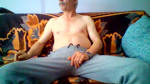 Snapshot of cumloverboyxx69 chatting on April 23, 2026, 12:29 pm cumloverboyxx69 online show from April 23, 2026, 12:29 pm