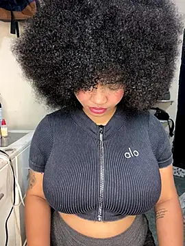 MalaikaBrown online show from December 5, 2025, 1:36 am