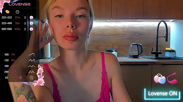 Olivia Bells online show from October 23, 2025, 9:35 pm