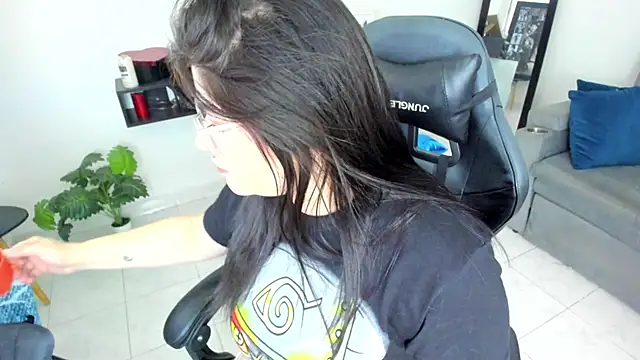 BellaFlaming online show from September 22, 2025, 11:34 am