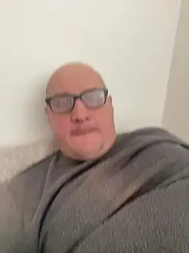 vanjbi45 online show from February 12, 2025, 12:22 pm