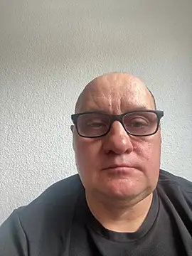 vanjbi45 online show from March 16, 2025, 1:06 pm