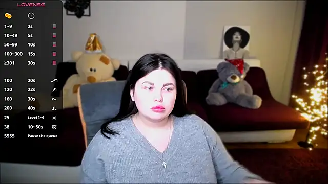 Emily Mo online show from December 26, 2024, 6:30 am