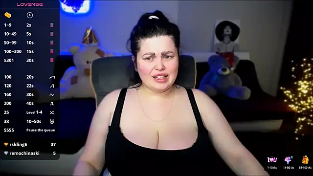 Emily Mo online show from December 28, 2024, 9:20 am