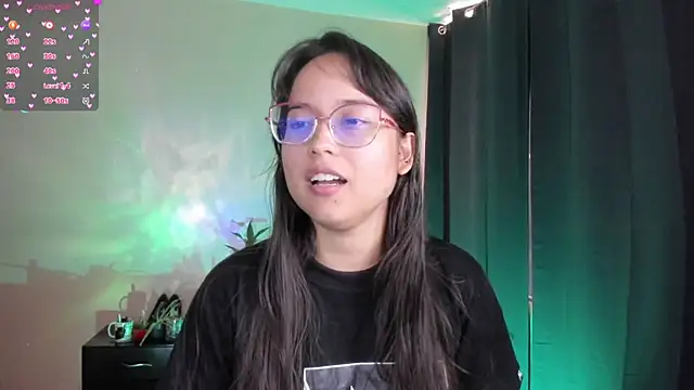 shantalc3rezo online show from December 18, 2025, 8:04 pm