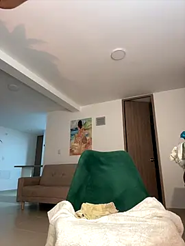 Snapshot of Your_Honeey chatting on October 7, 2025, 2:09 am Your Honeey online show from October 7, 2025, 2:09 am