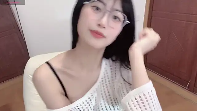 4uoki online show from March 21, 2025, 7:35 pm