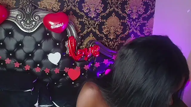 Snapshot of NaiaGils chatting on February 14, 2025, 4:20 pm NaiaGils online show from February 14, 2025, 4:20 pm