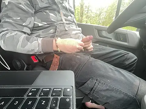 Lovetobenaked4u online show from April 2, 2026, 12:36 pm