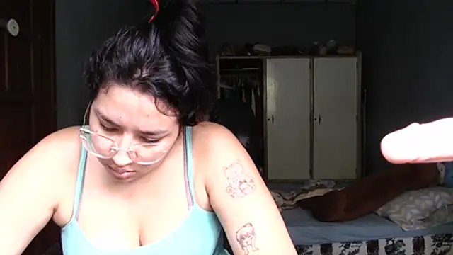 DanelyLopez online show from May 15, 2026, 7:43 pm