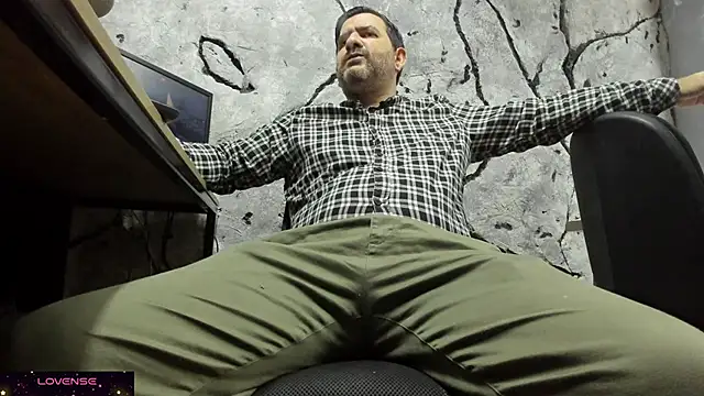 Maxi TheBigDaddy online show from September 24, 2025, 10:29 am