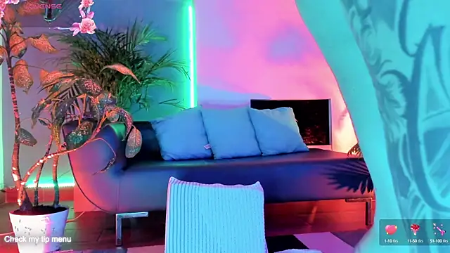 Megan inked online show from October 25, 2025, 3:25 am