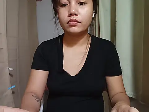 sweet goldenAngel online show from May 16, 2026, 5:34 pm