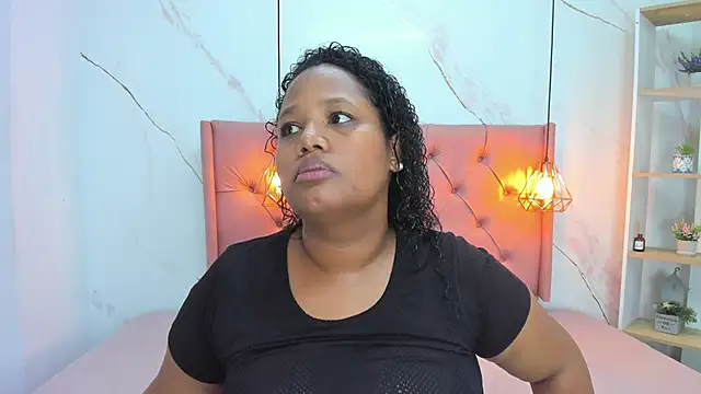 Belle Brunette online show from September 29, 2025, 9:30 pm