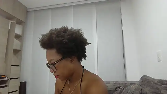 Snapshot of megan-hotxx chatting on July 11, 2026, 4:15 am megan-hotxx online show from July 11, 2026, 4:15 am