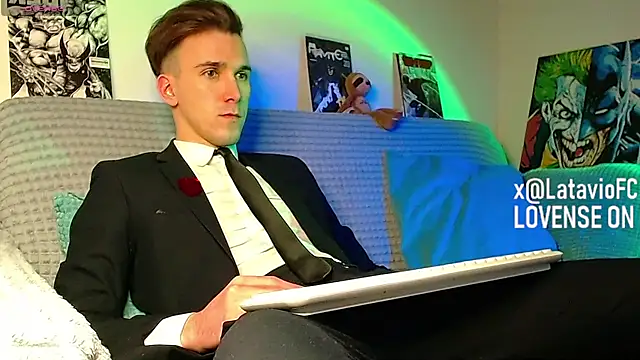 Midnighter  online show from April 15, 2026, 12:28 am