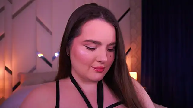 CuteAmberr online show from April 18, 2026, 12:25 am