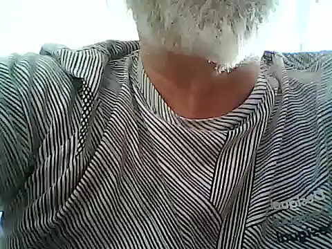 Snapshot of xcimeru chatting on February 24, 2026, 2:26 pm xcimeru online show from February 24, 2026, 2:26 pm