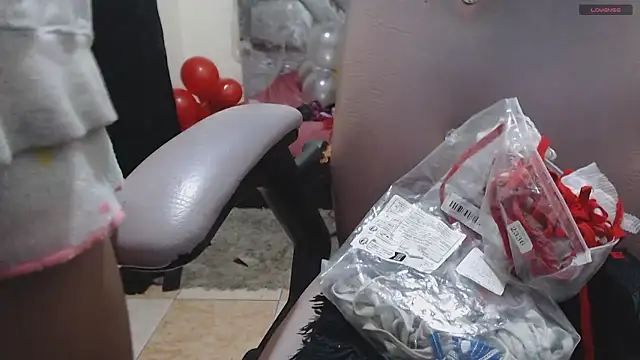 Snapshot of toxxxic_cams chatting on June 7, 2026, 5:11 am toxxxic cams online show from June 7, 2026, 5:11 am