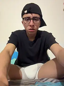 CamiRojas boy online show from February 28, 2026, 4:35 am