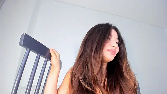 kawaii mia online show from December 7, 2024, 1:47 am